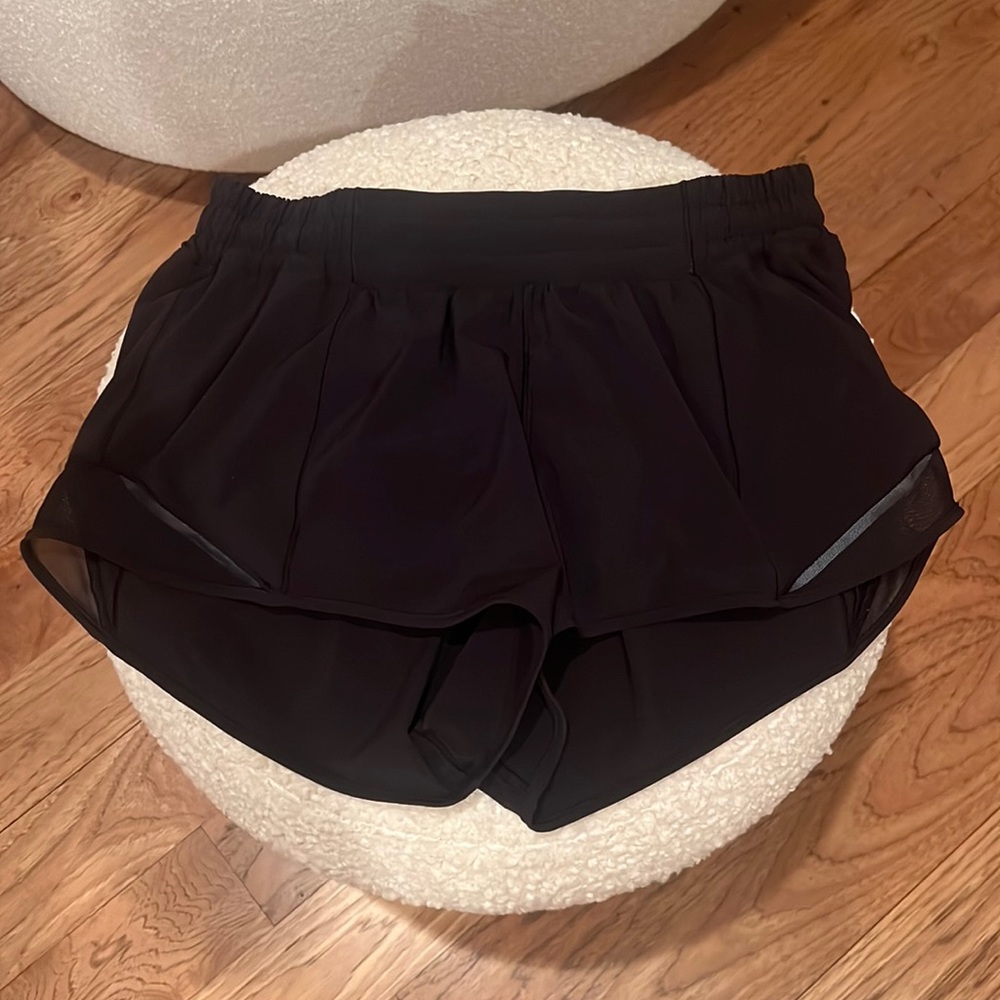 lululemon shorts! 🍋
